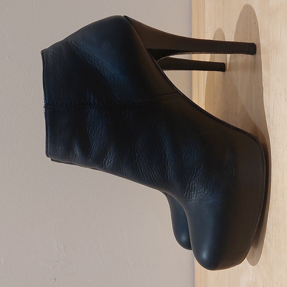Stuart Weitzman Black High Heel Platform Ankle Leather Boots